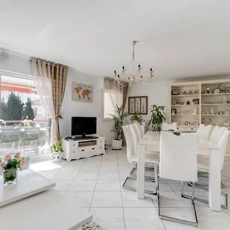 Апартаменты Magnifique 4 Pers A Pied