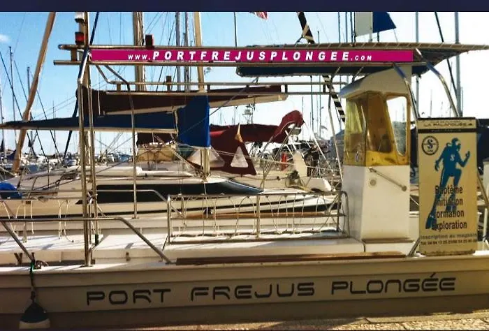 Magnifique 4 Pers A Pied * Fréjus