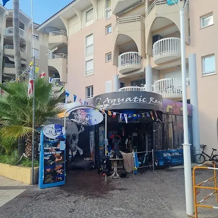 Apartment Magnifique 4 Pers A Pied Frejus