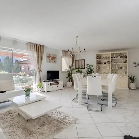 Magnifique 4 Pers à Pied